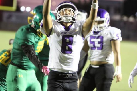 Pearl City opens OIA D2 regular season with 56-34 win over Kaimuki