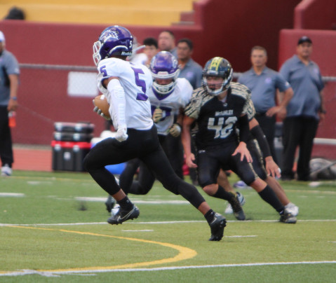 Chargers improve to 2-0 in OIA D2 football league play with 27-7 win over the Tigers